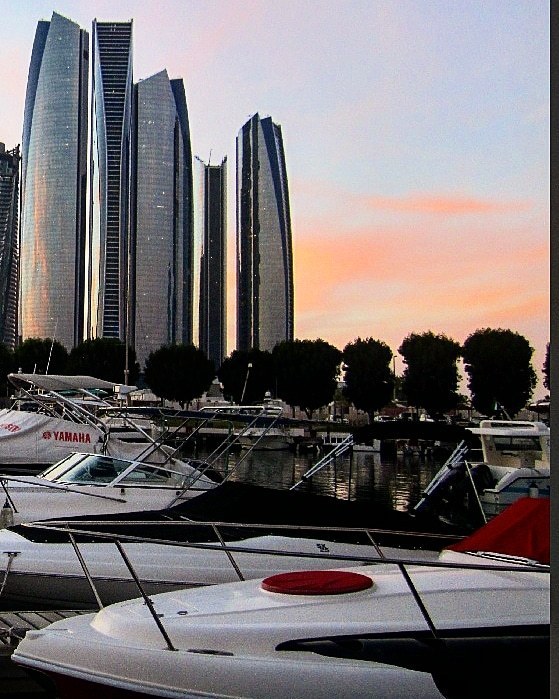 Đến Dubai không chỉ để